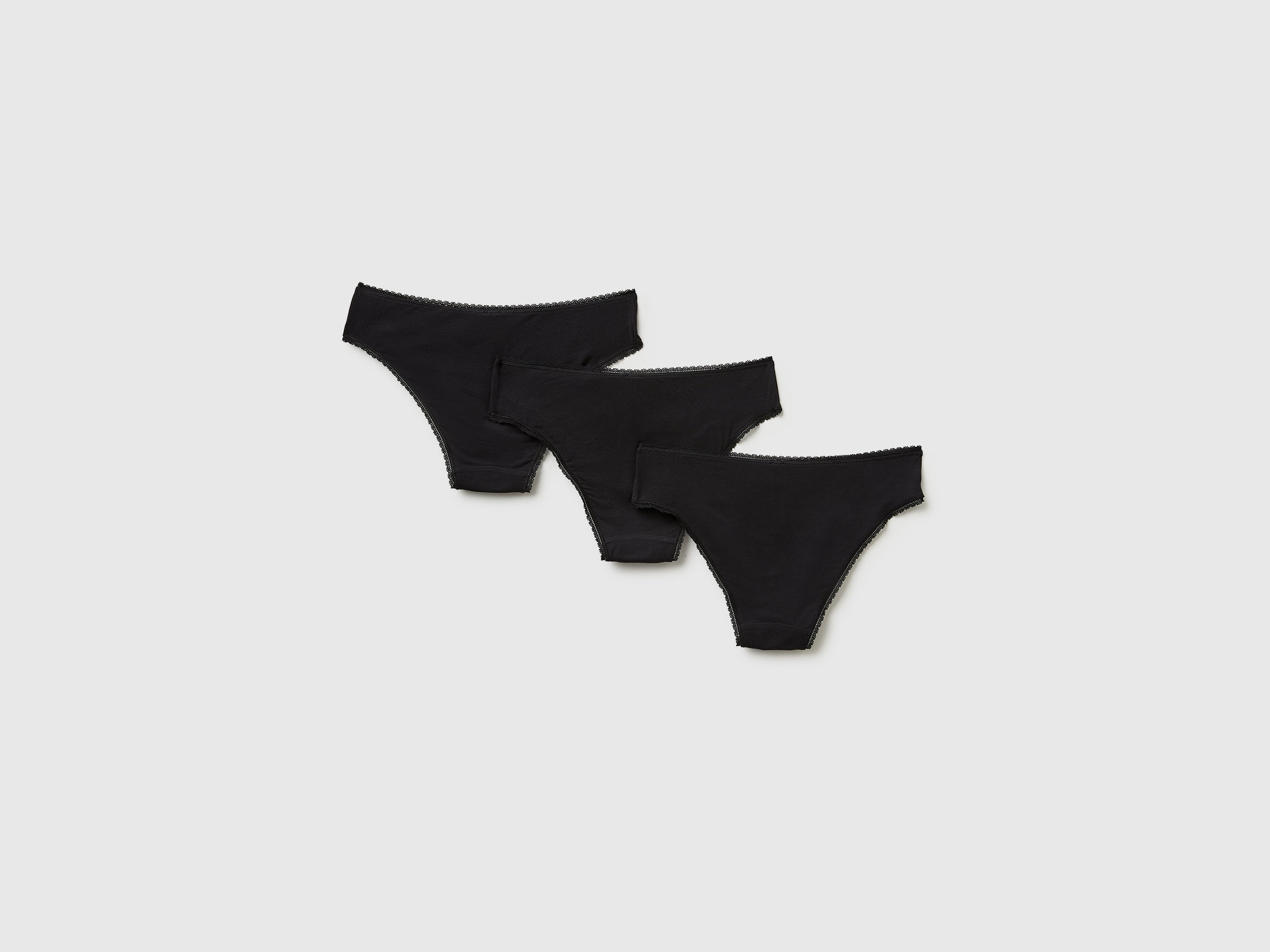 Três slips em Modal stretch - ucb_image_BS