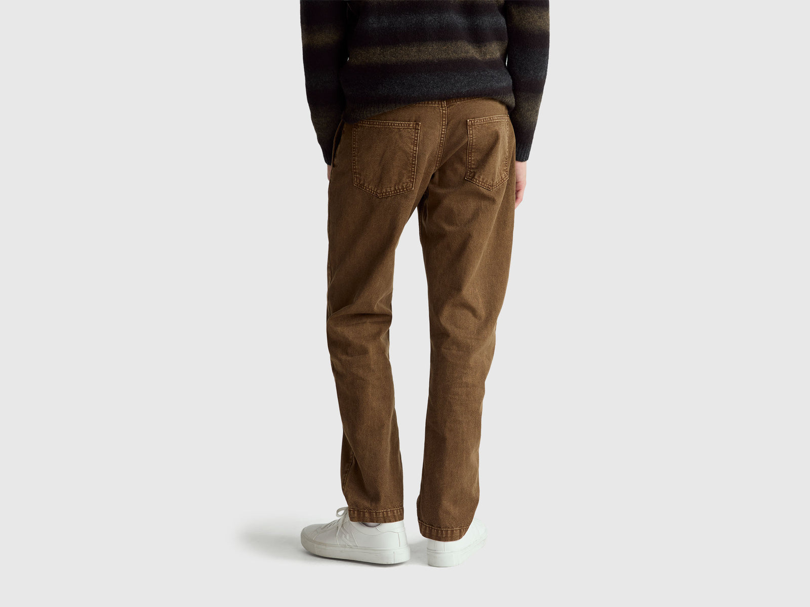Chinos straight fit - ucb_image_B