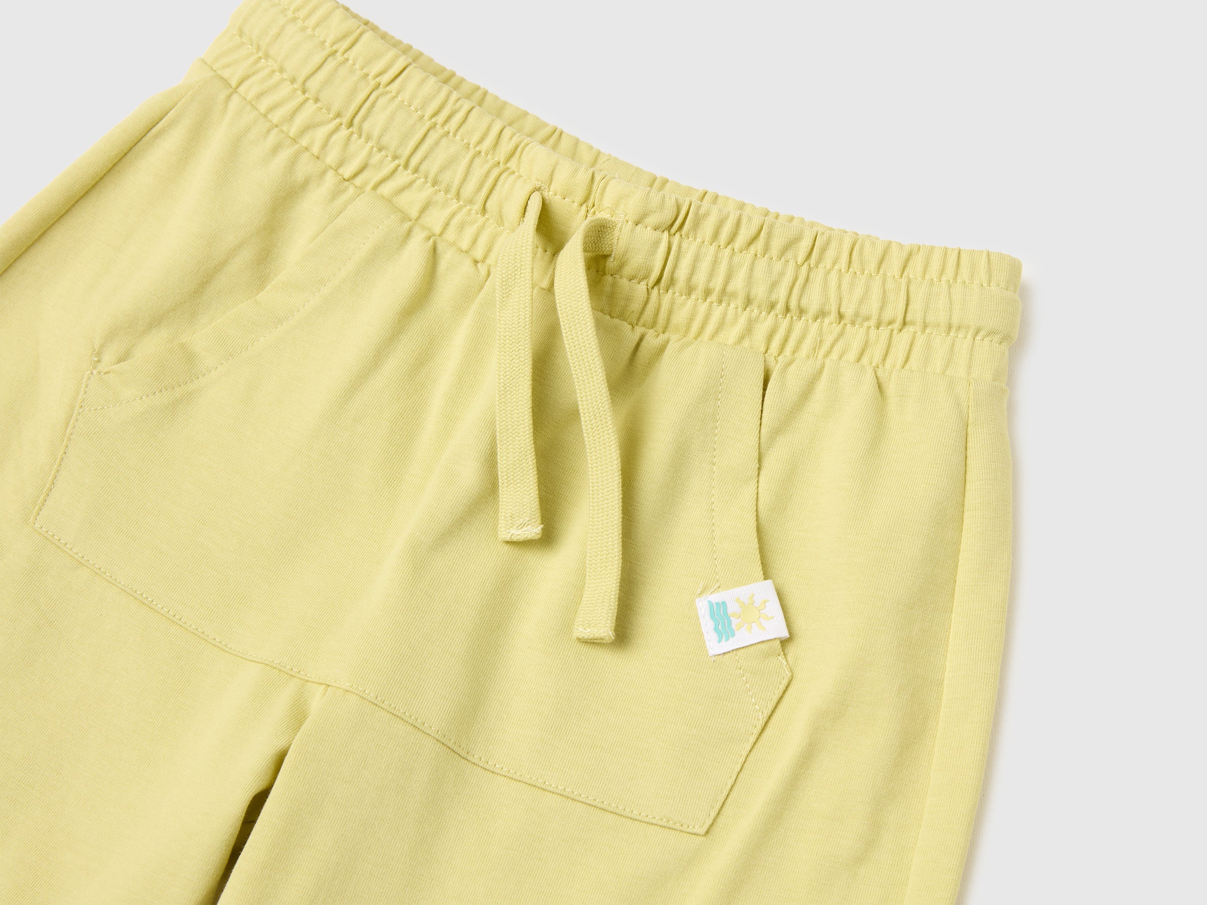 Shorts with kangaroo pocket - ucb_image_DS1