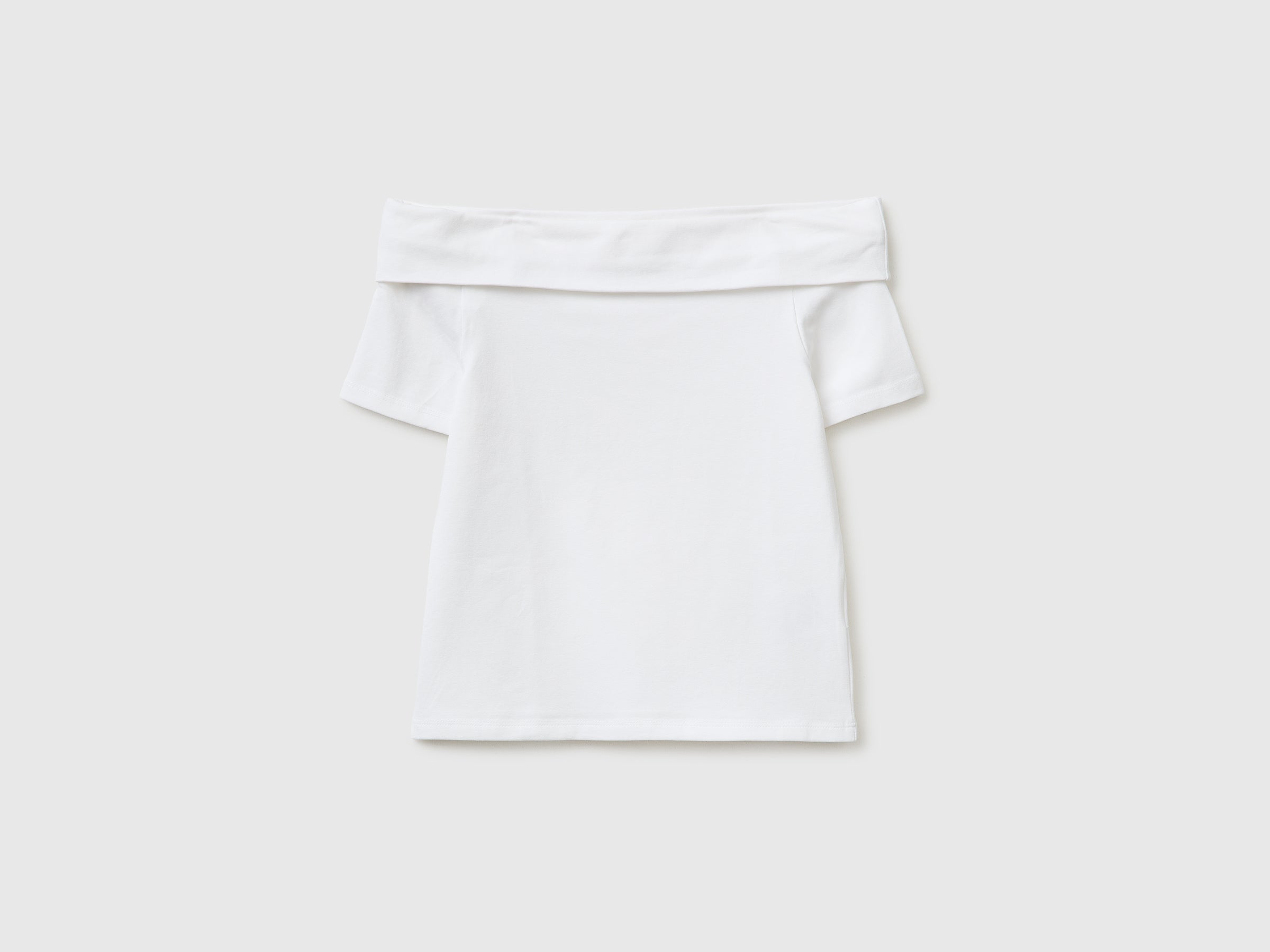 Boat-neck T-shirt - ucb_image_FS