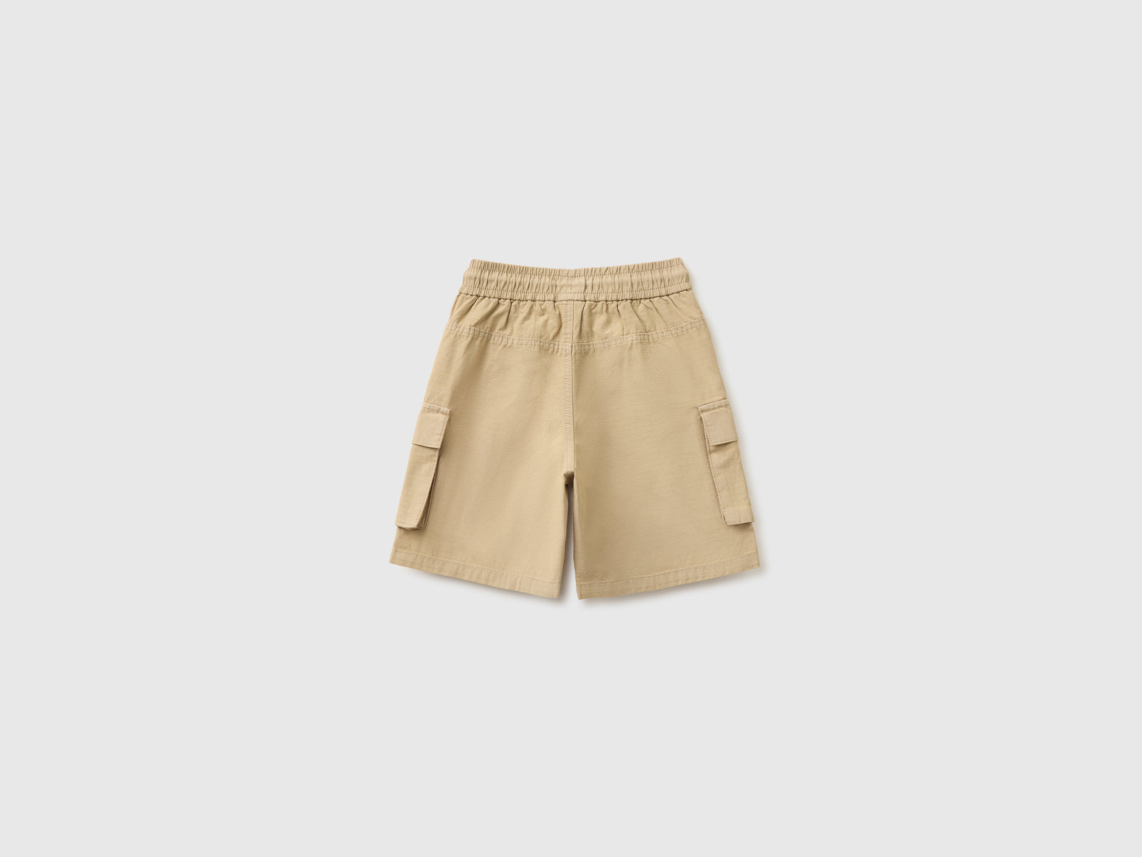 Bermudas com bolsos grandes - ucb_image_BS