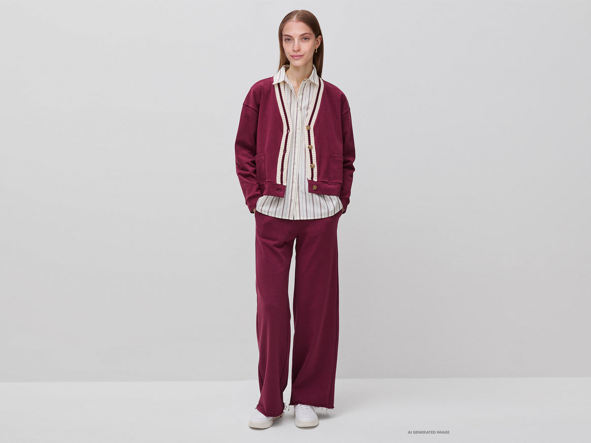 Wide-leg sweatpants