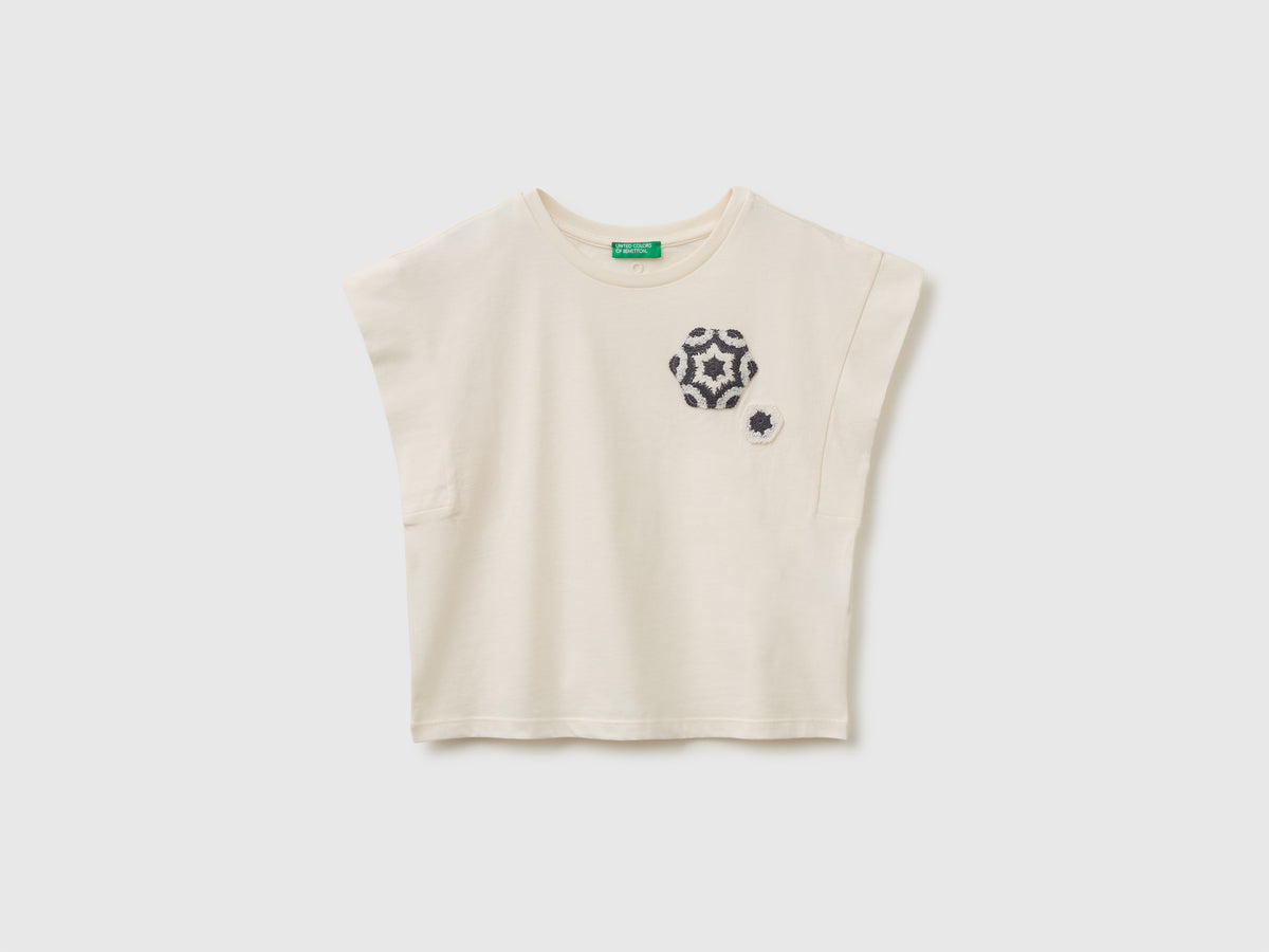 Sleeveless T-shirt with embroidery - ucb_image_FS