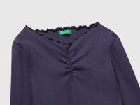T-shirt com bordas onduladas - ucb_image_DS1