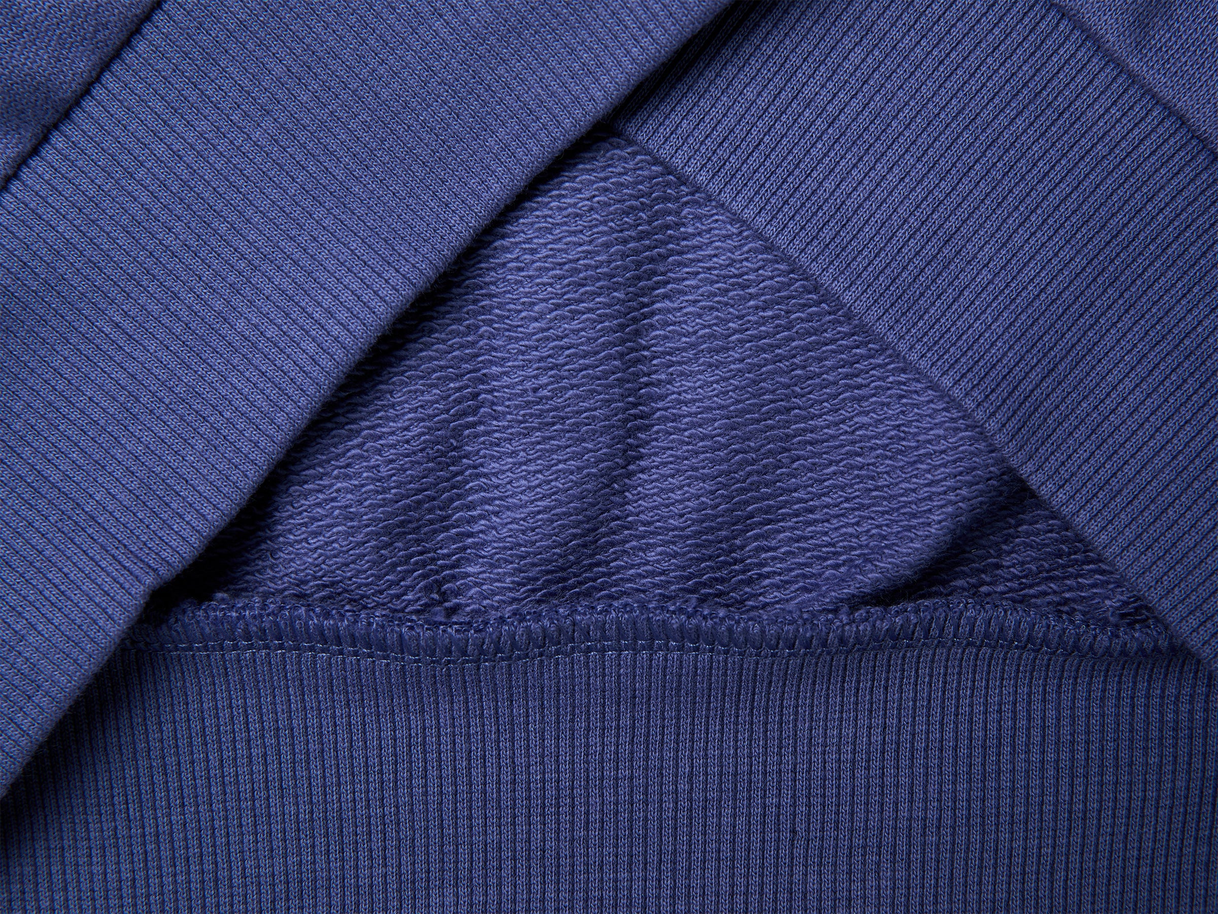 Sweat com estampa e lantejoulas - ucb_image_FY