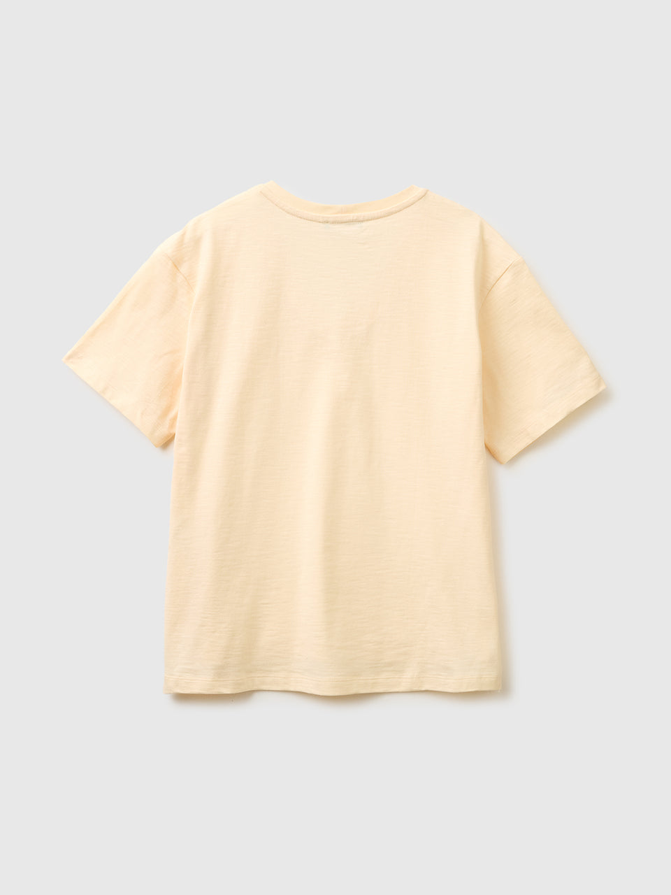 V-neck t-shirt in lightweight cotton - ucb_image_BS