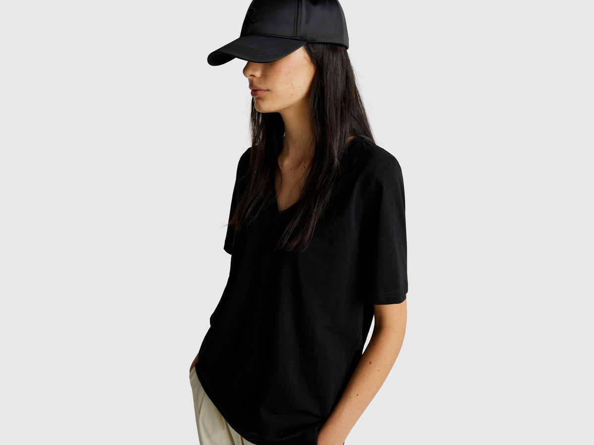 T-shirt decote em V em algodão flamé - ucb_image_FY
