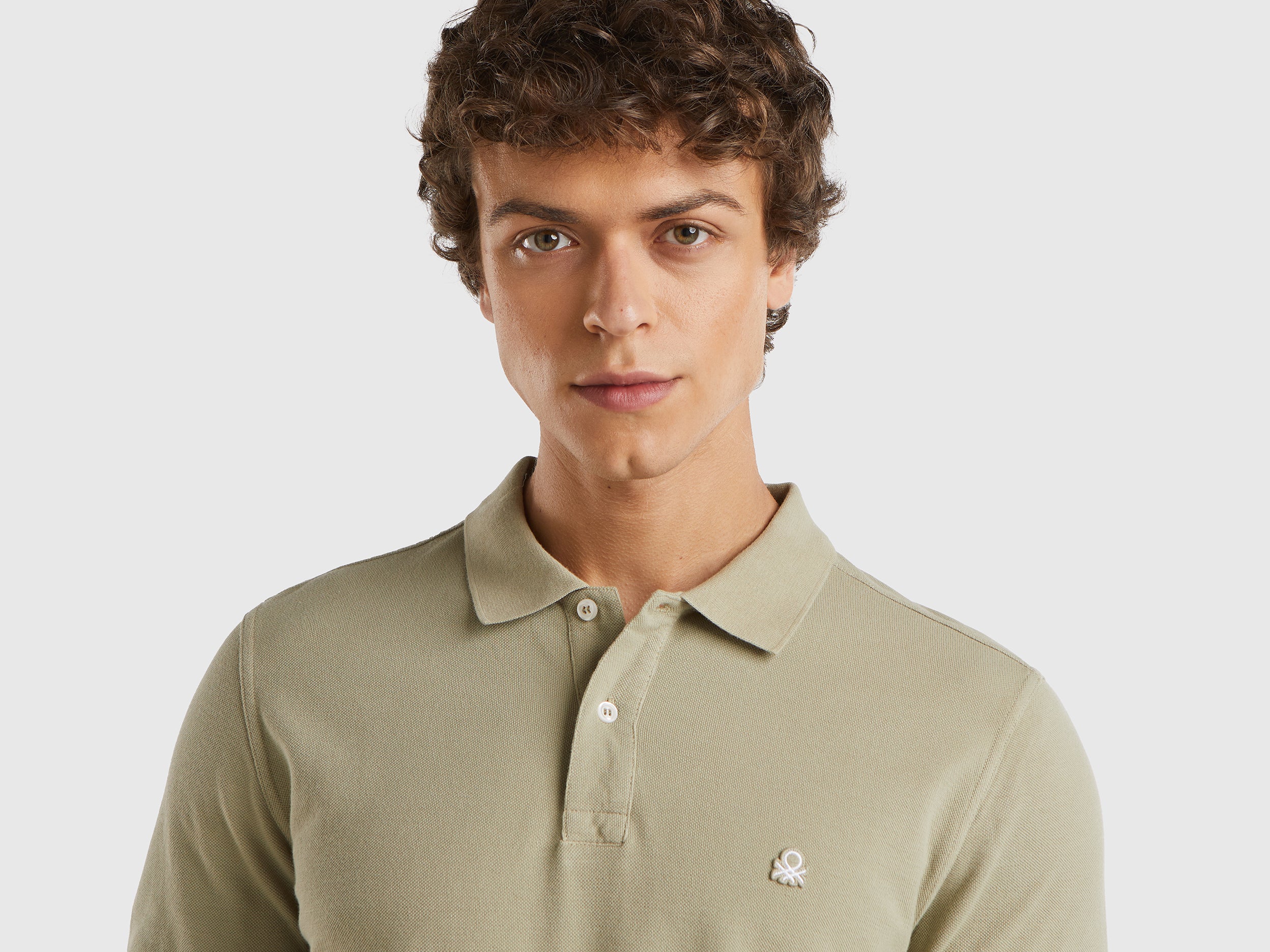 Polo regular fit verde sálvia - ucb_image_FY