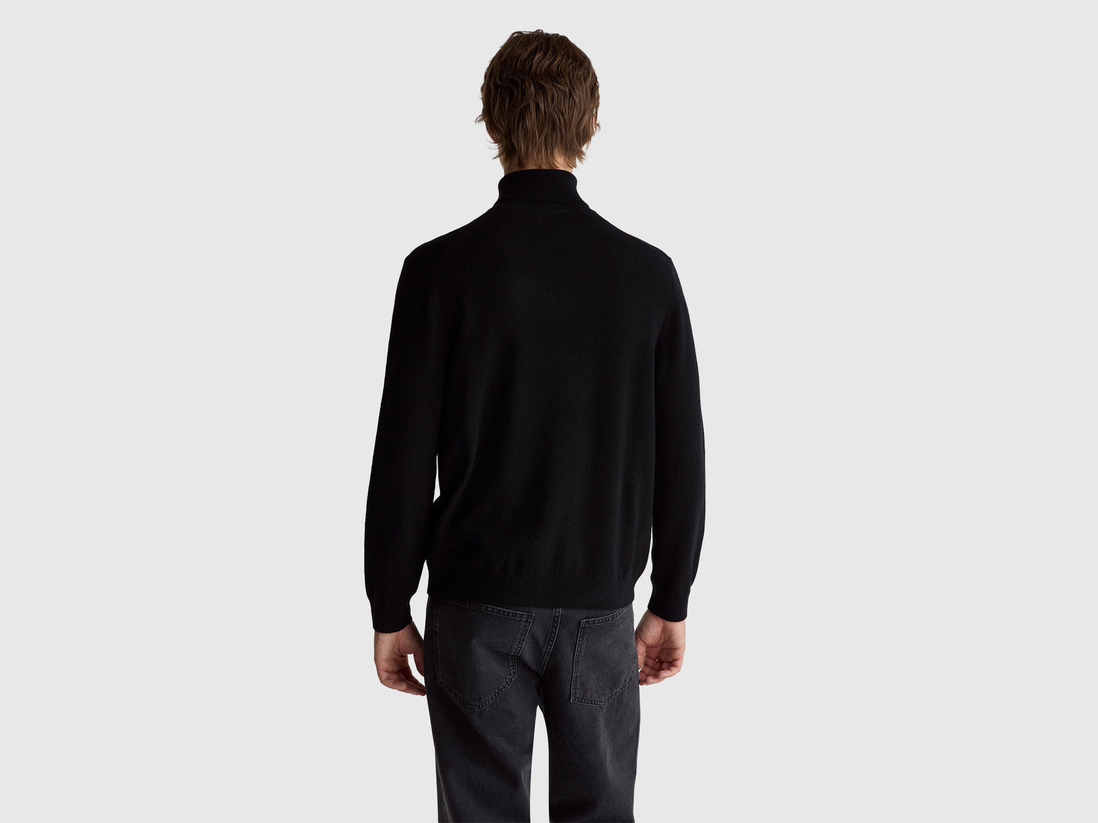 Camisola de gola alta preta em pura lã Merino - ucb_image_B