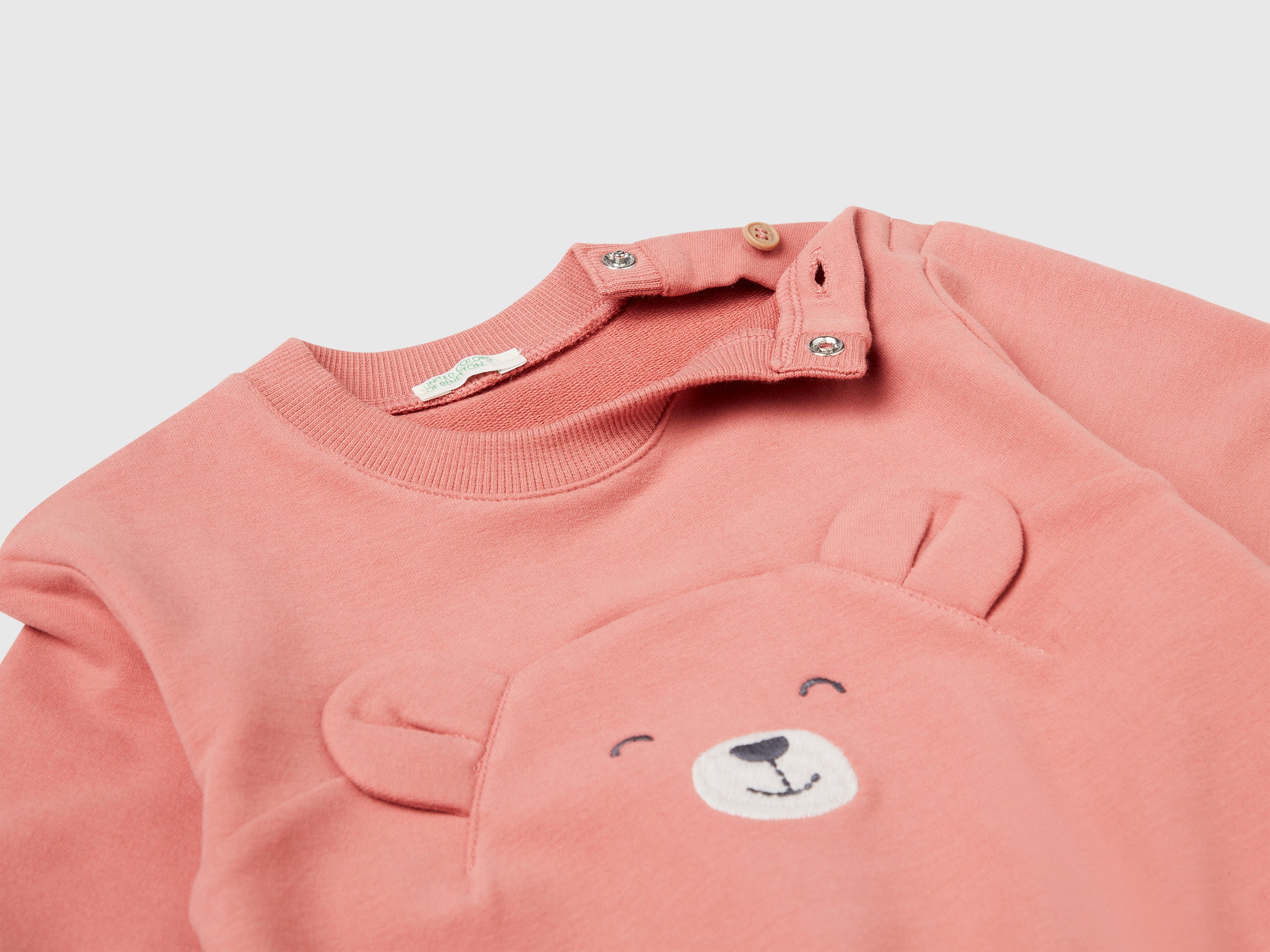 Sweat com bordado e patch - ucb_image_DS1