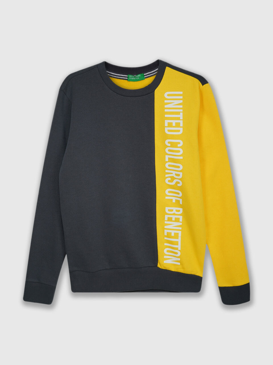 Vertical Color Blocked Sweat image number null