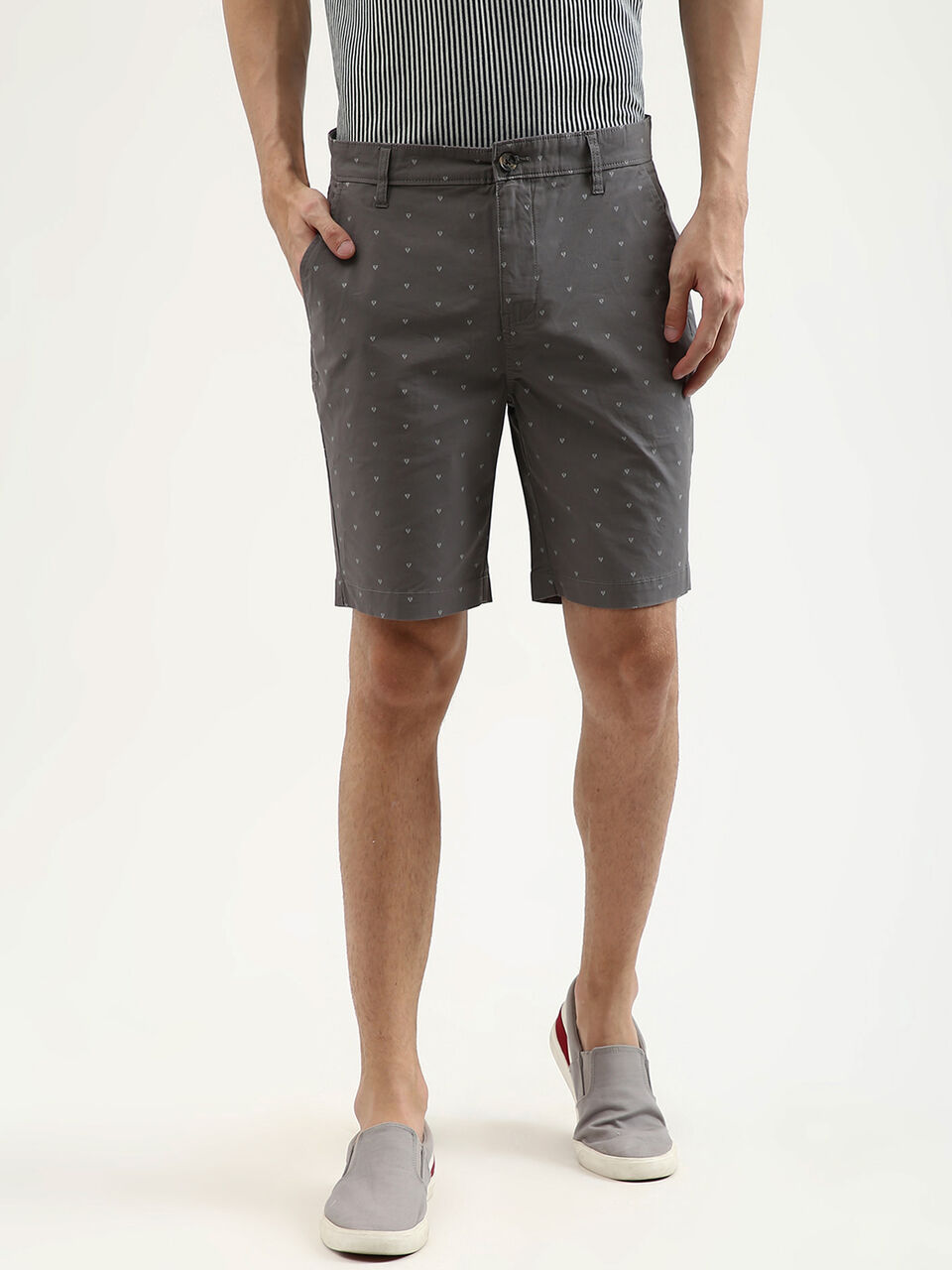 Slim Fit 2 Triangle Printed Shorts image number null