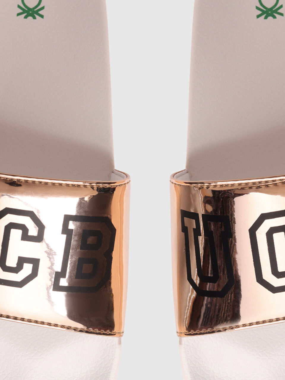 Slippers With Print image number null