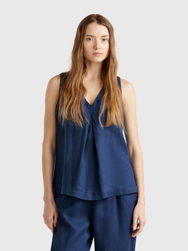 Sleeveless blouse in pure linen Women