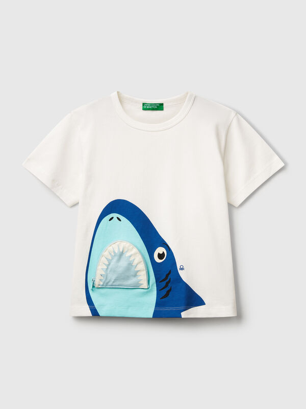 T-shirt with shark print and applique Junior Boy