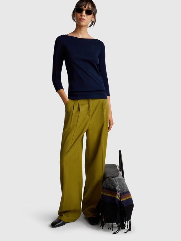 T-shirt with boat neck Women