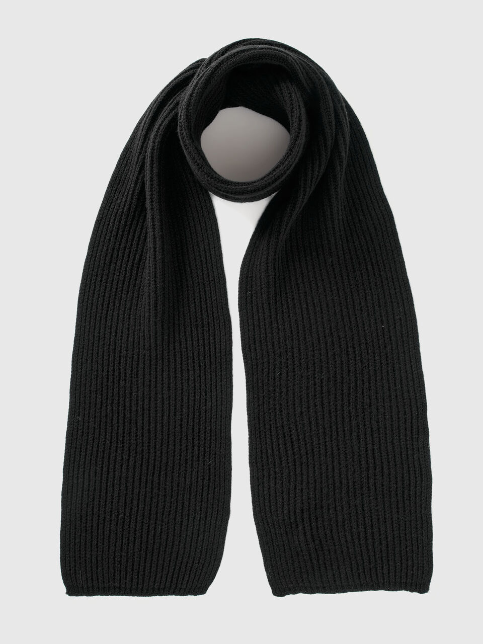 SCARF Men image number null