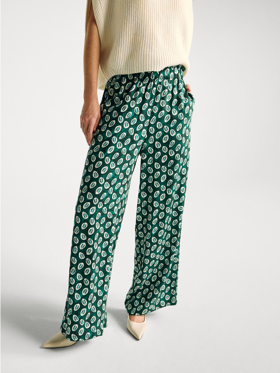 TROUSERS Women image number null