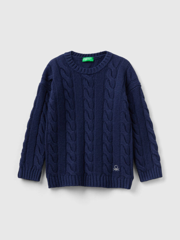 Cable knit sweater in wool blend