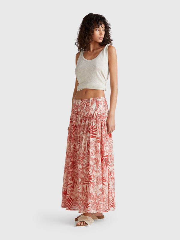 Long skirt with tropical print Women