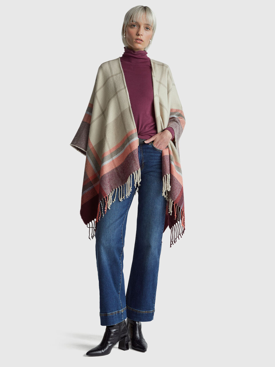 CAPE Women image number null