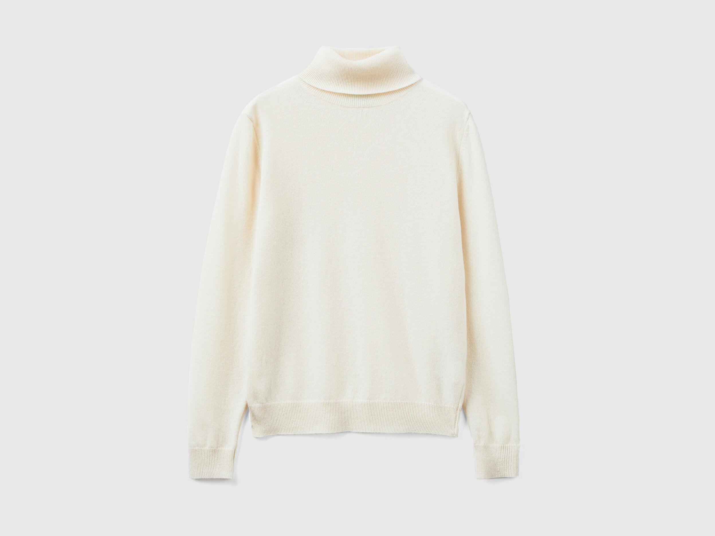 Turtleneck cream outlet