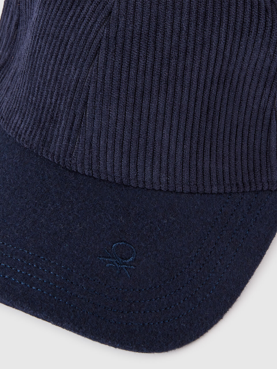CAP WITH VISOR Men image number null