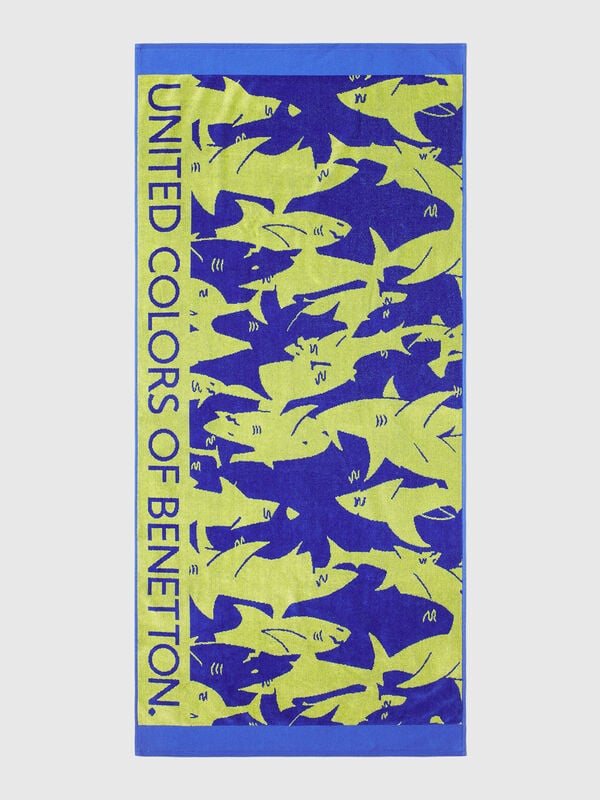 Beach towel with jacquard sharks Junior Boy