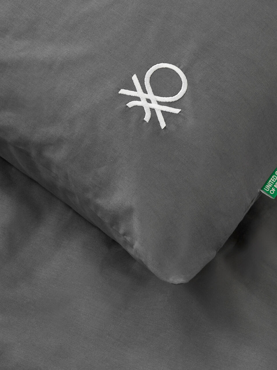 155x200 cm duvet cover and a pillowcase image number 2