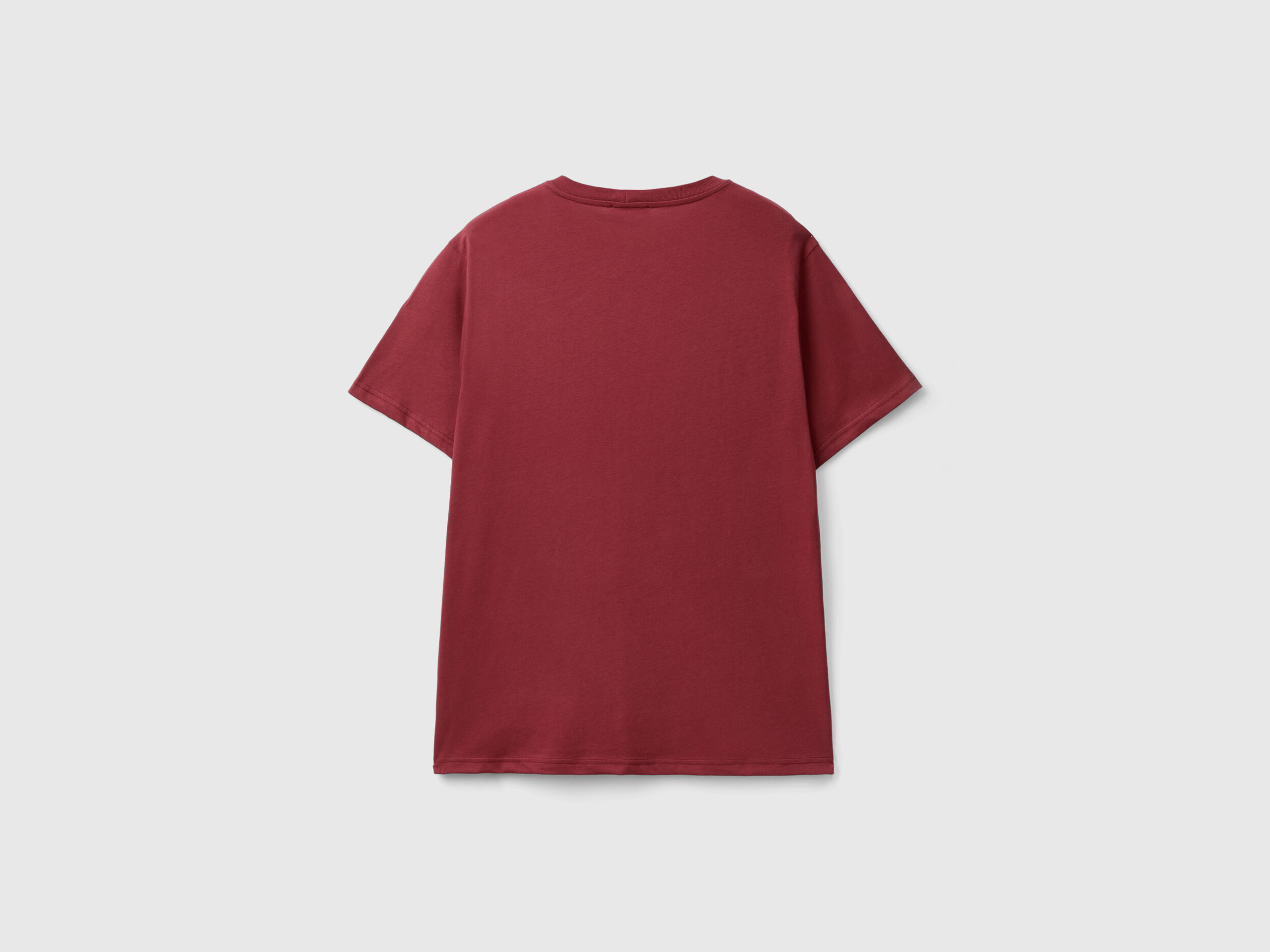 Burgundy t shirt on sale