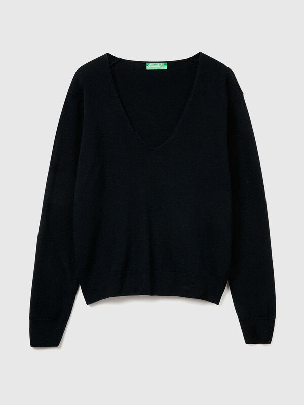 Black V-neck sweater in pure Merino wool Women