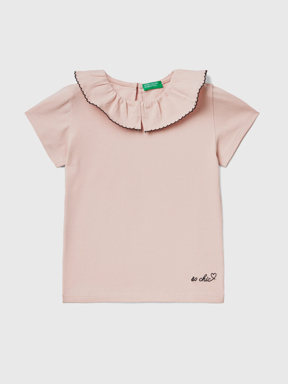 T-shirt with ruffle collar