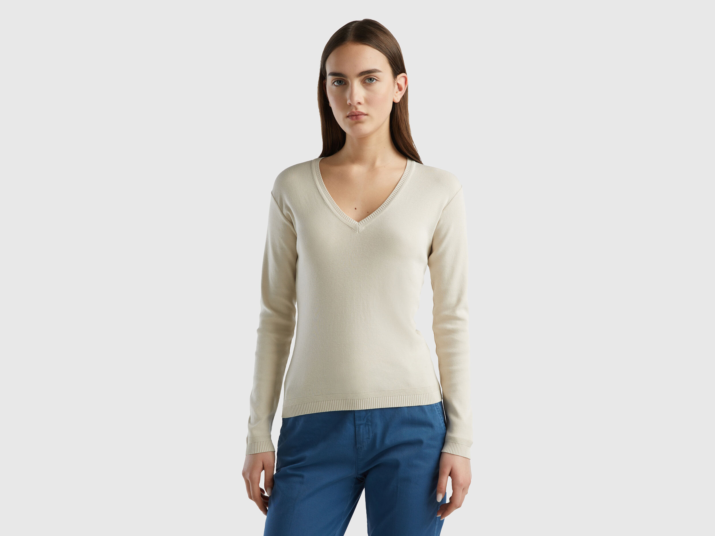 V neck sweater in pure cotton Beige Benetton