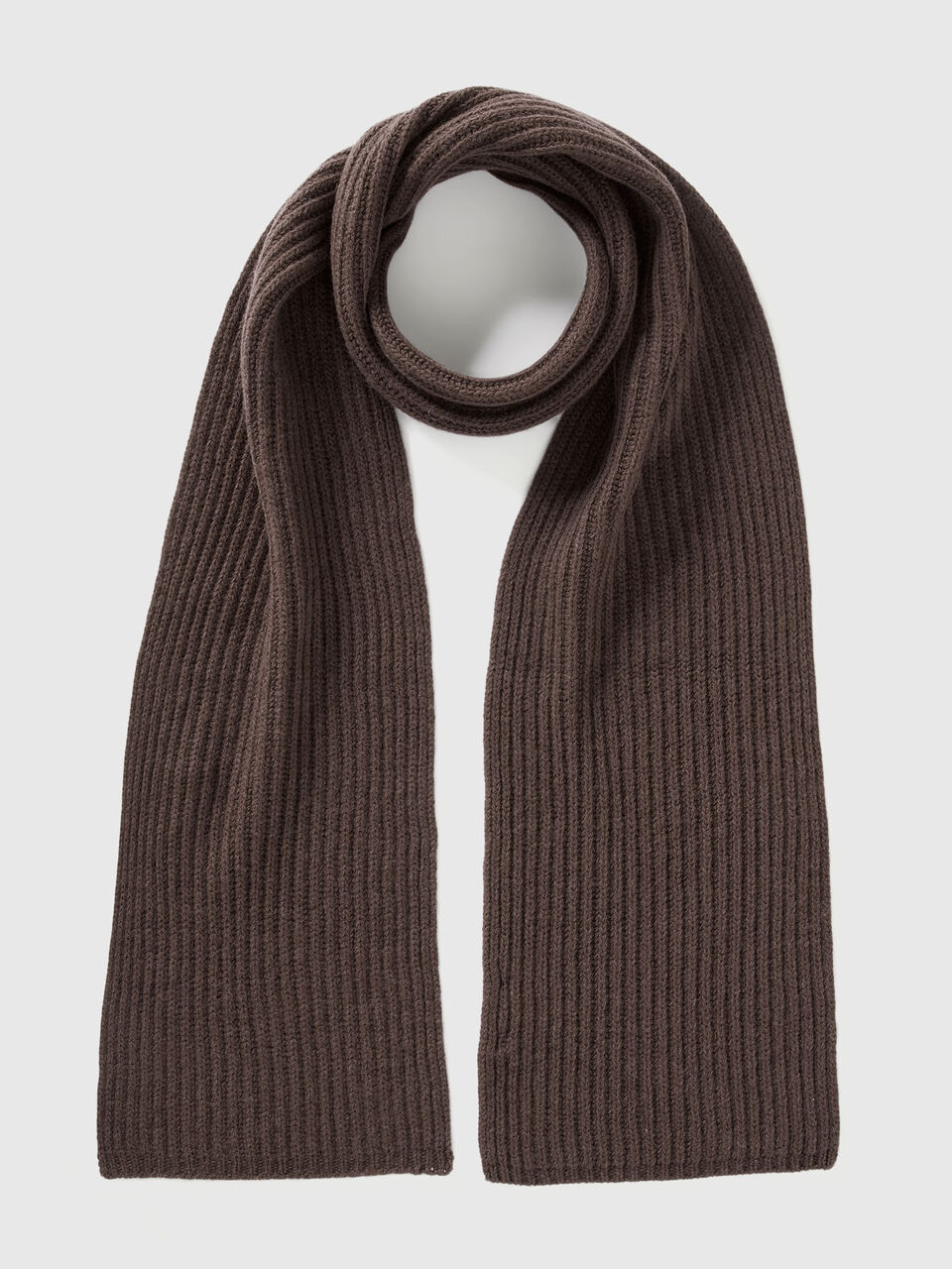 SCARF Men image number null