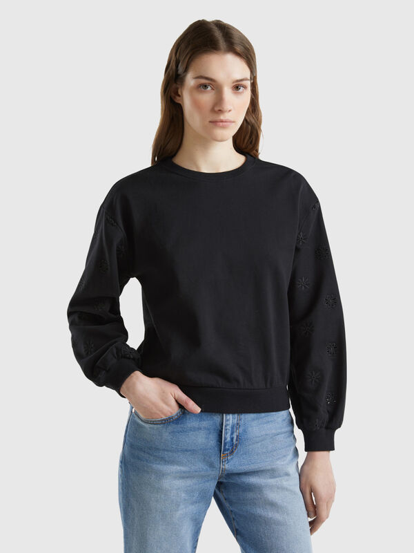 Sweatshirt with floral embroidery Women