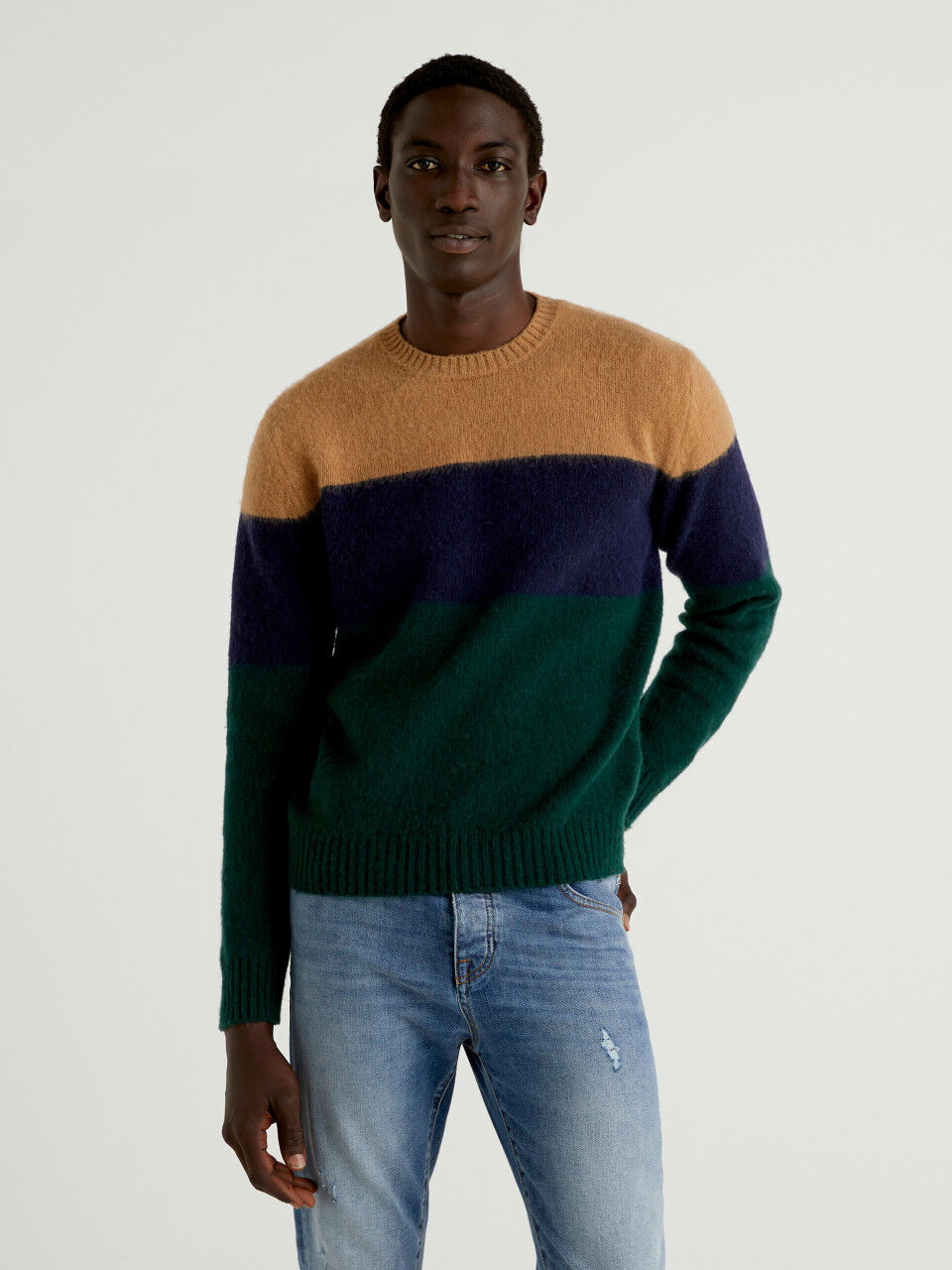 Color block sweater in pure Shetland wool