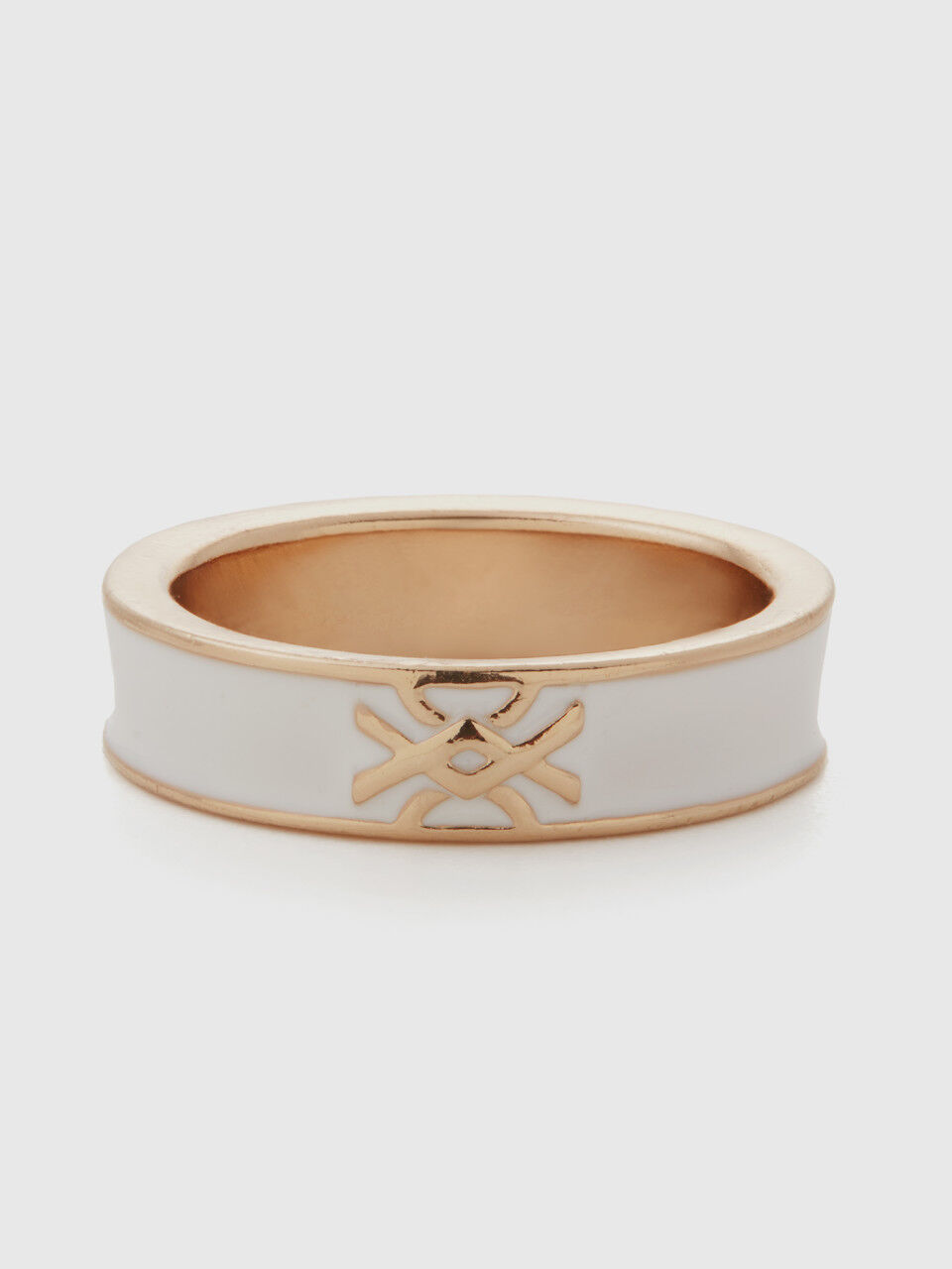 White band ring with logo