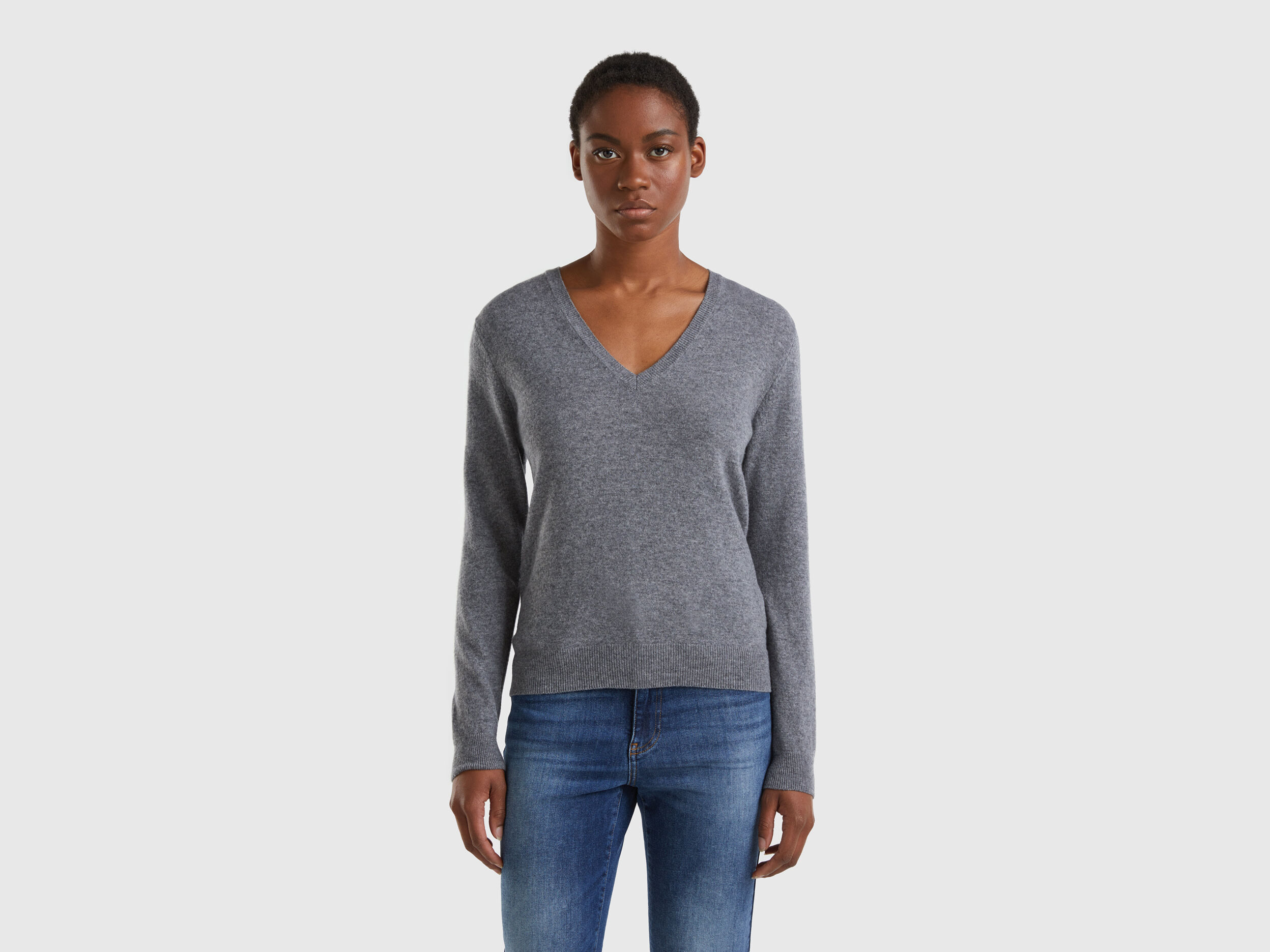 Gray v 2025 neck sweater women's