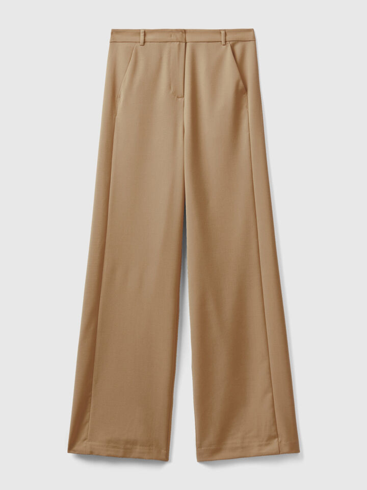 Flowy trousers with tapered leg image number 1