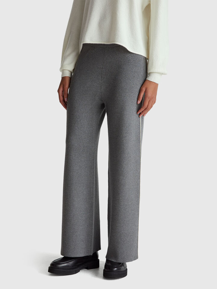 TROUSERS Women