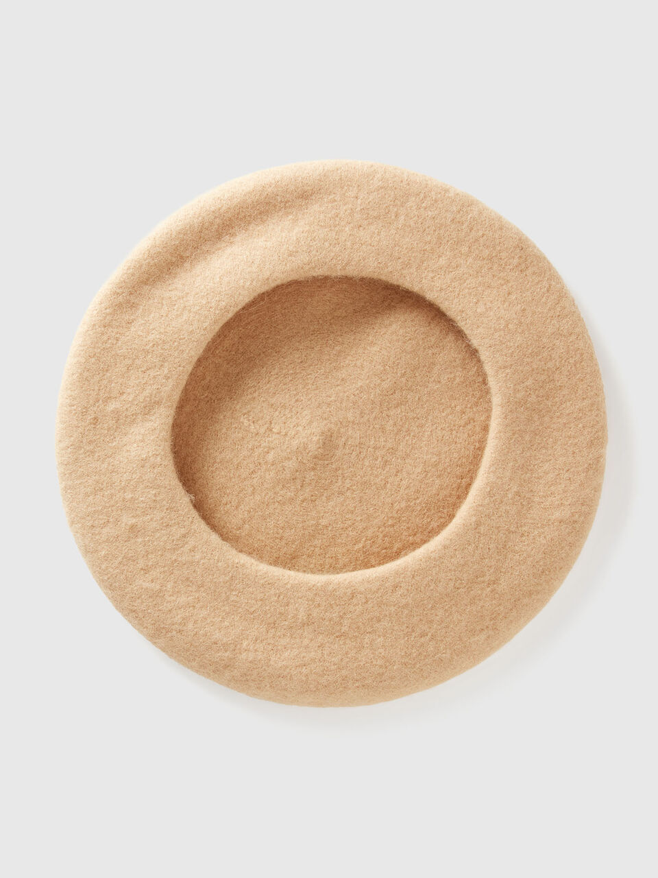 HAT Women image number null