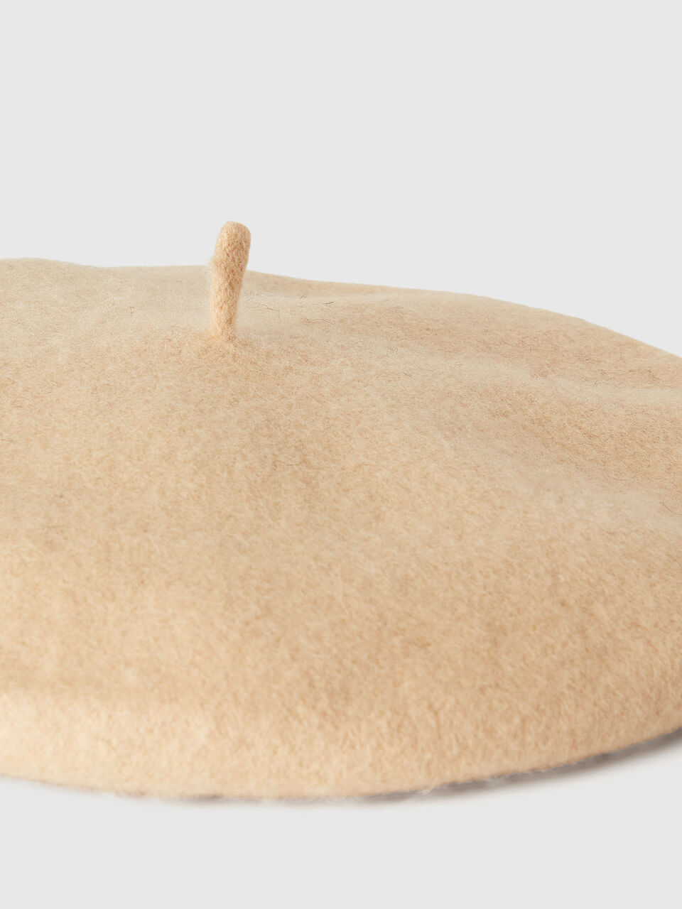 HAT Women image number null