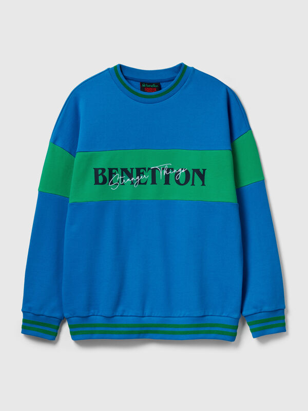 Stranger Things color block sweatshirt