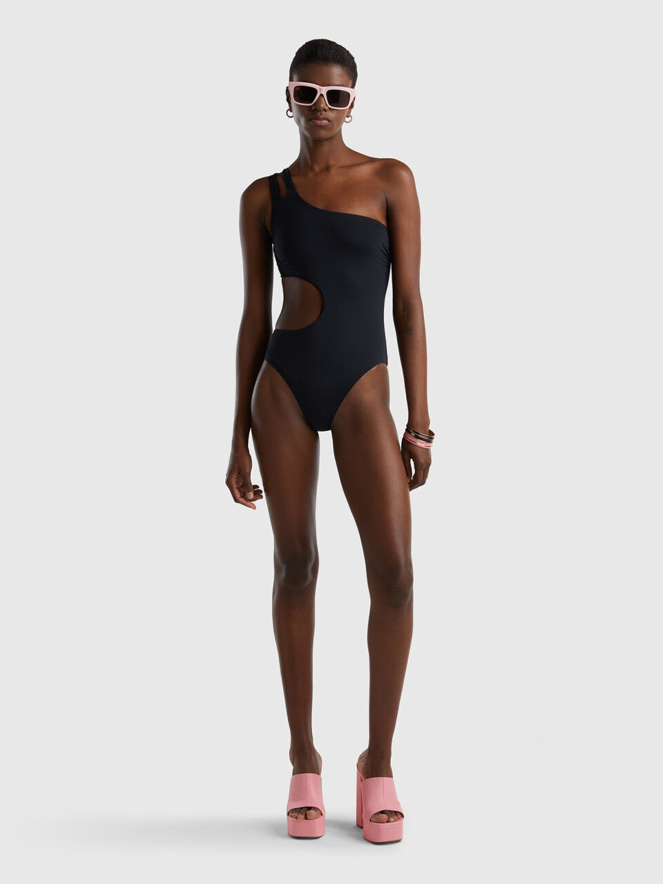 One-piece single-shoulder swimsuit in ECONYL®