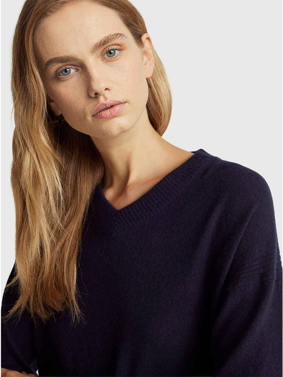 V NECK SWEATER L/S Women image number null