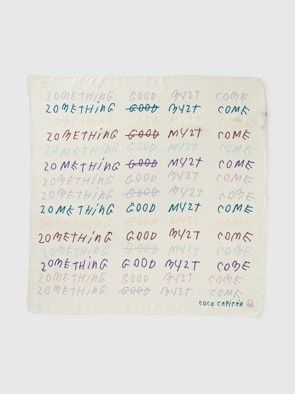 Cloth scarf with Coco Capitán text Women