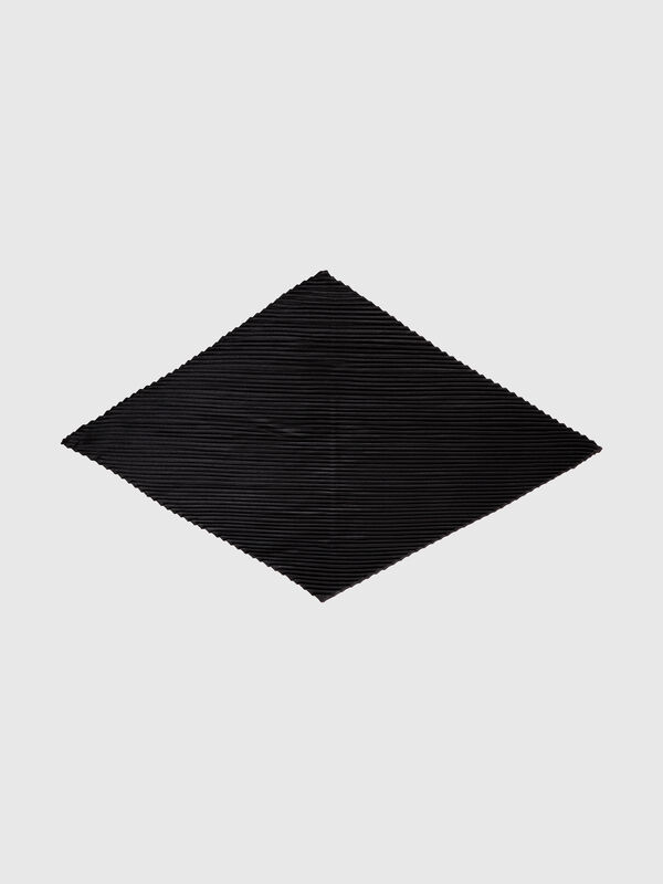 Pleated scarf with lurex Women