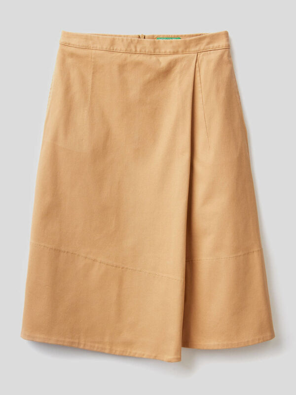 Skirt with asymmetrical bottom Women